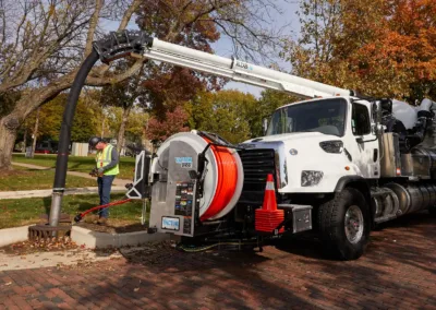 VACTOR 2100I - COMBINATION SEWER CLEANER